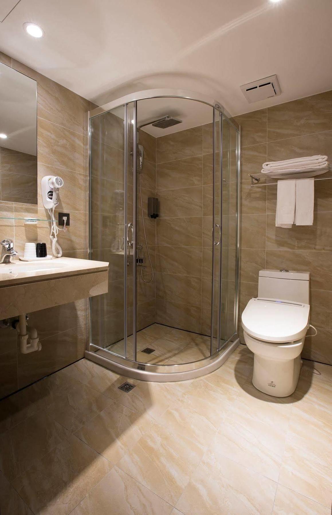 טאיפיי Noble Hotel מראה חיצוני תמונה