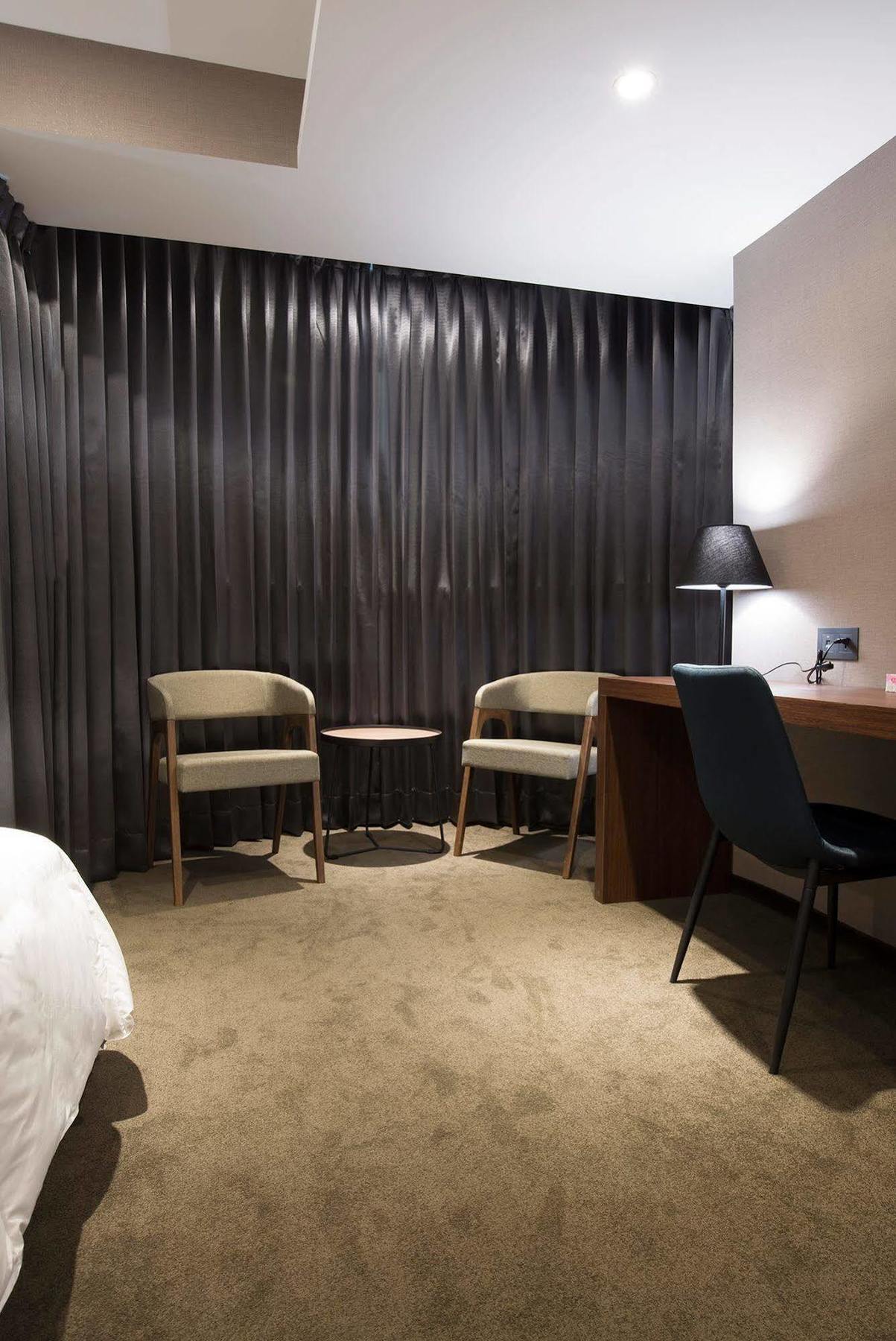 טאיפיי Noble Hotel מראה חיצוני תמונה