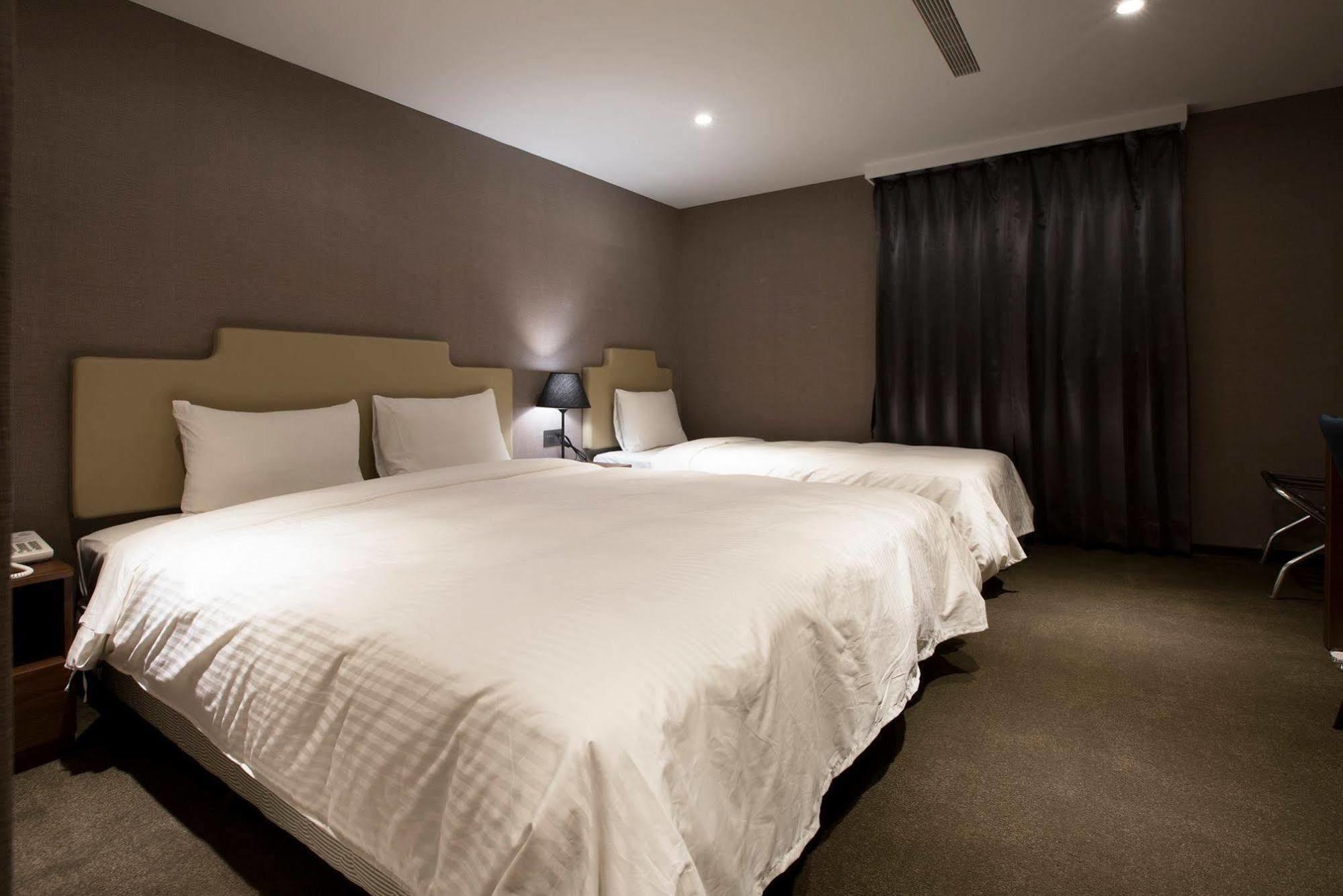טאיפיי Noble Hotel מראה חיצוני תמונה